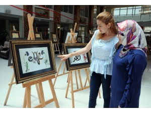 Erdemli’de Kaligrafi Sergisi Açıldı