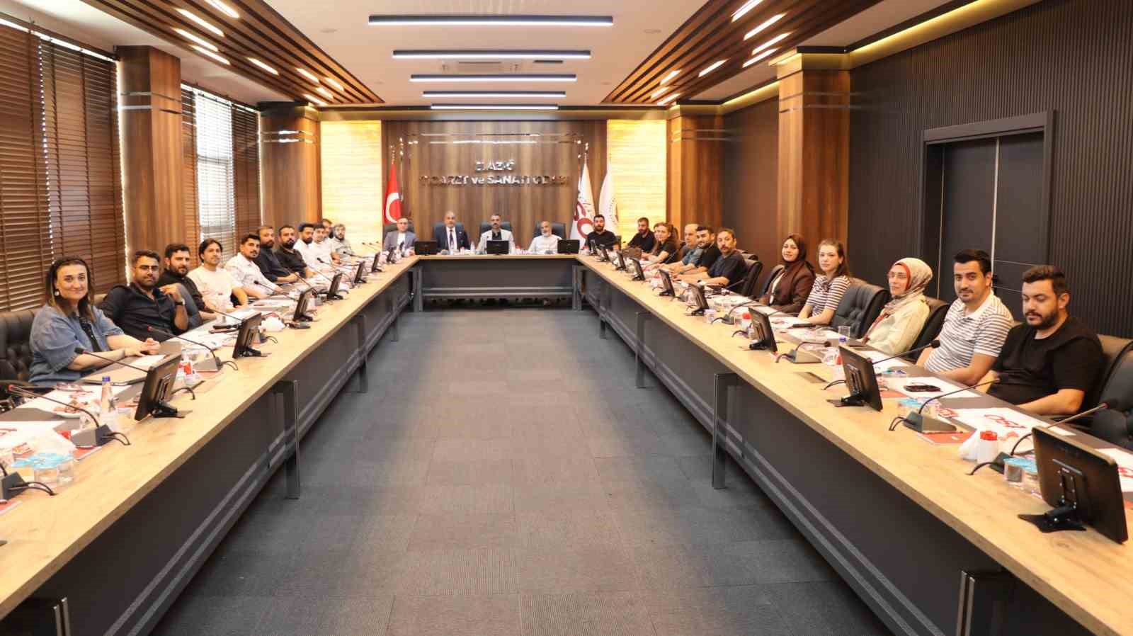 elektrik-muhendisleri-elazig-tso-da-bir-araya-geldi