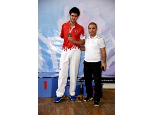 İskenderunlu Sporcu Avrupa İkincisi Oldu