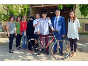 Sosyal Sorumluluk Projelerinden Yararlanan Hasta Ve Ailelerine Ziyaret