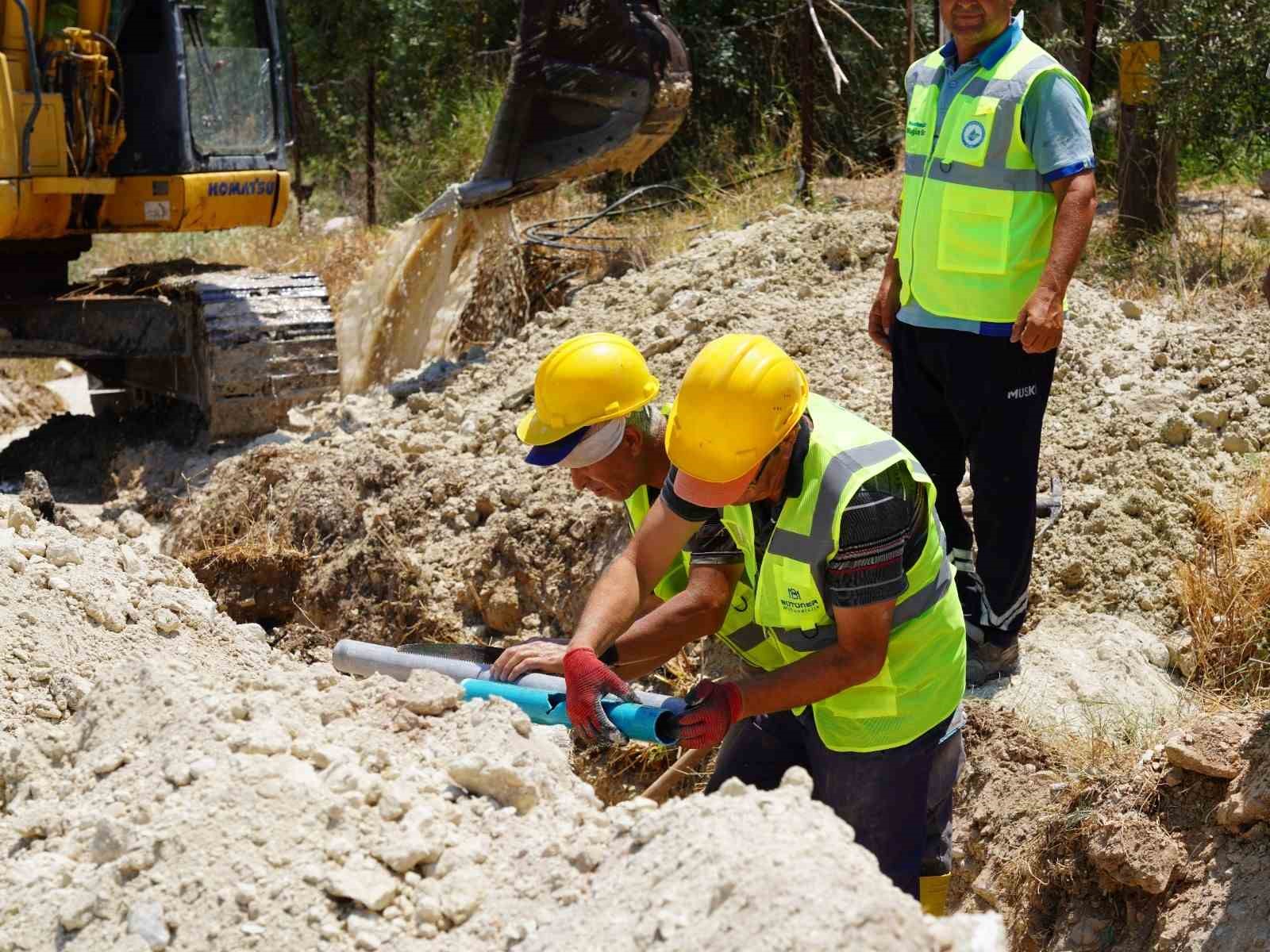 seydikemer-golbent-te-icme-suyu-altyapisi-yenileniyor