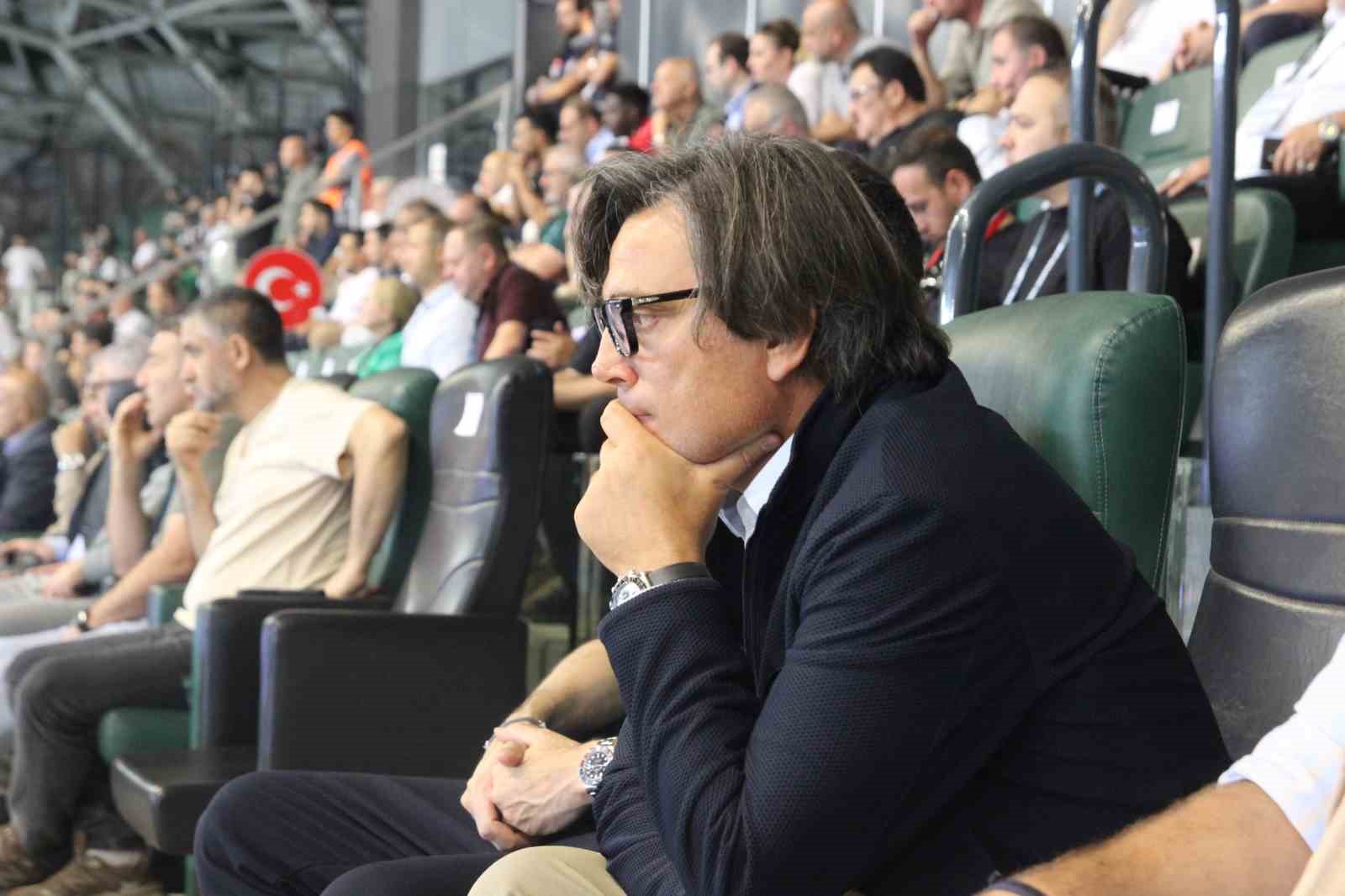 vincenzo-montella-kocaelispor-samsunspor-macini-tribunden-takip-ediyor