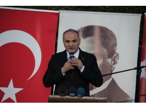 Bakan Özlü: “Biz Yapacaklarımızı, Onlar Yıkacaklarını Konuşuyor”