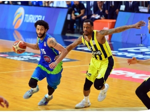 Şampiyon Fenerbahçe Doğuş