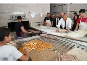 Milletvekili Adayı Marifetlerini Sergiledi Gücünü Gösterdi