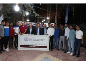 Karaman’daki Amatör Spor Kulüplerine 234 Bin Liralık Destek