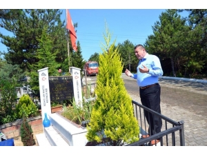 Tekin’den Merhum Belediye Başkanlarının Kabirlerini Ziyaret Etti