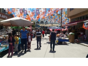 Keles’te Bayram Coşkusu