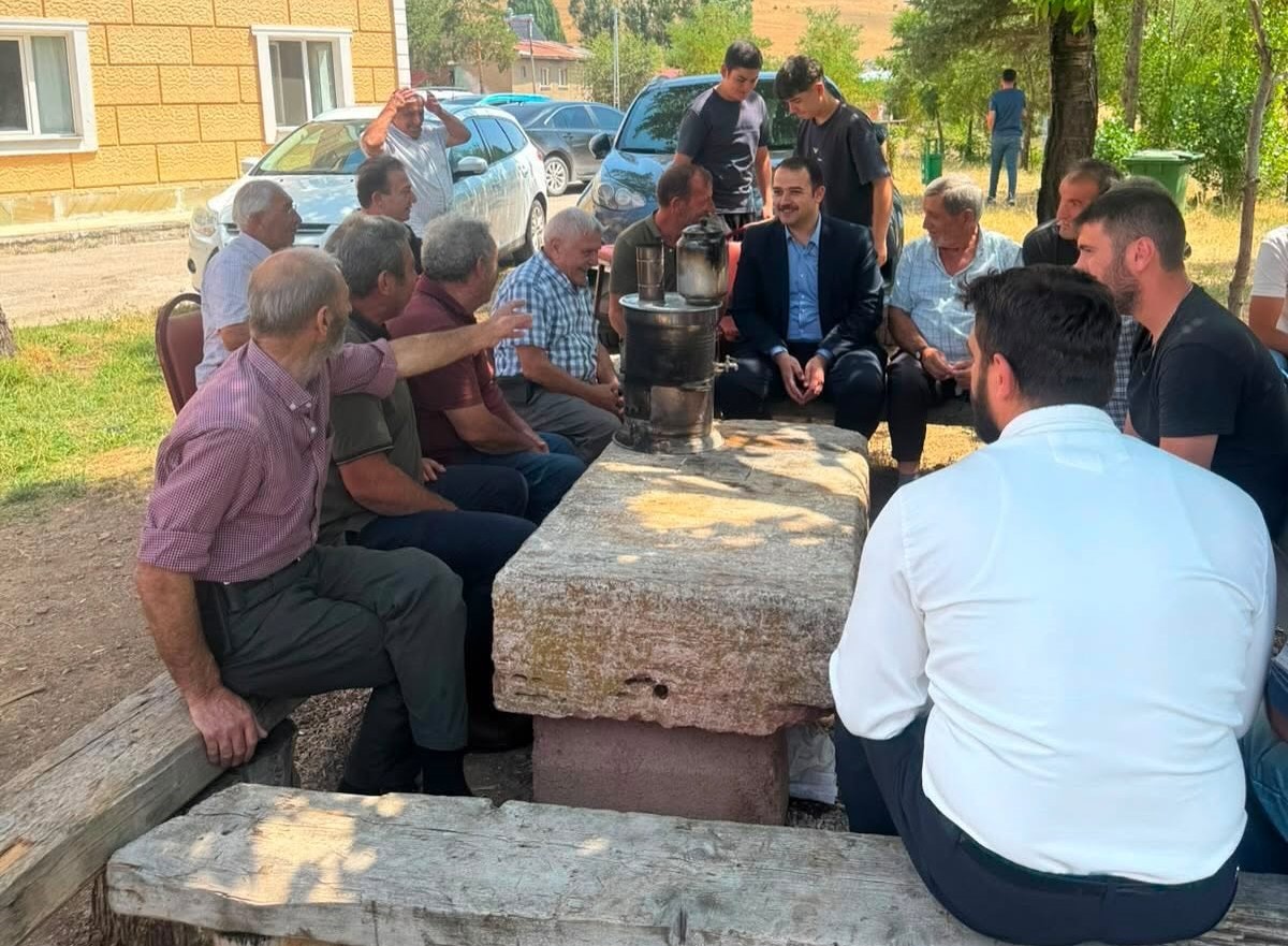 demirozu-kaymakami-ahat-koy-ziyaretlerinde-bulundu