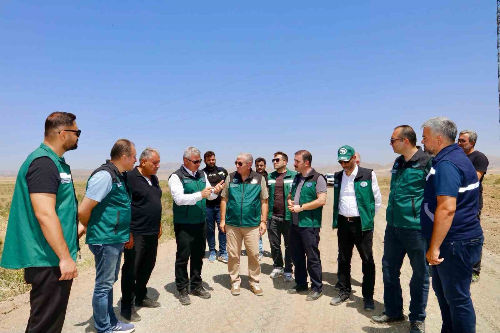 erzincan-da-arazi-toplulastirma-calismalarina-yakin-takip