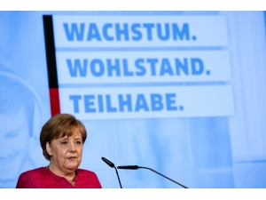 Merkel Rekabet Kurumlarını Abd’ye Karşı Harekete Çağırdı