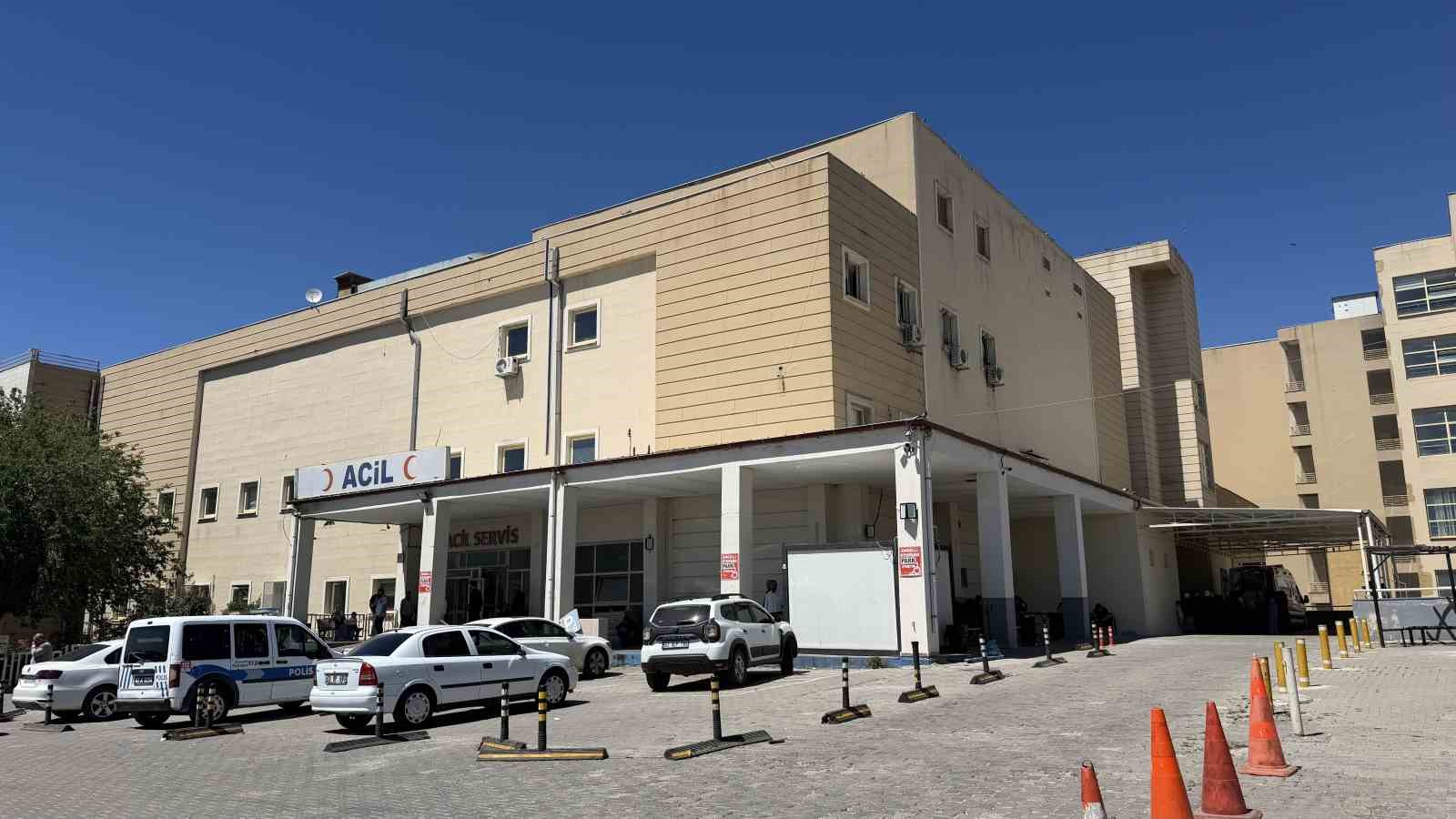 siverek-te-otomobil-traktore-carpti-4-yarali