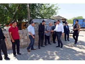 Vali Tekinarslan Şehit Ailesini Ziyaret Etti