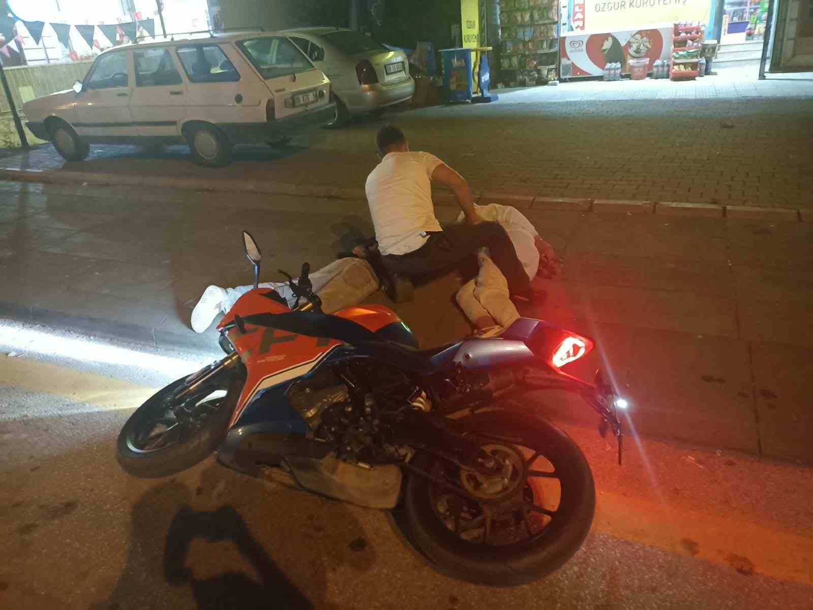 kecioren-de-motosiklet-calan-2-hirsiz-kamerada
