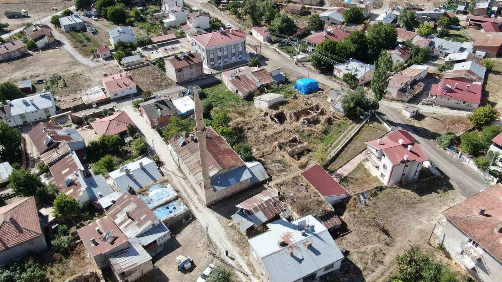eski-kilise-42-yildir-cami-olarak-hizmet-veriyor