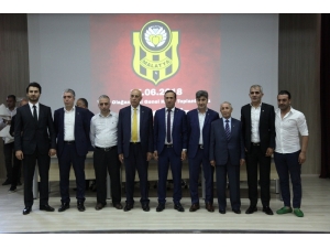 E.yeni Malatyaspor’da Yönetim Mali Açıdan İbra Edildi