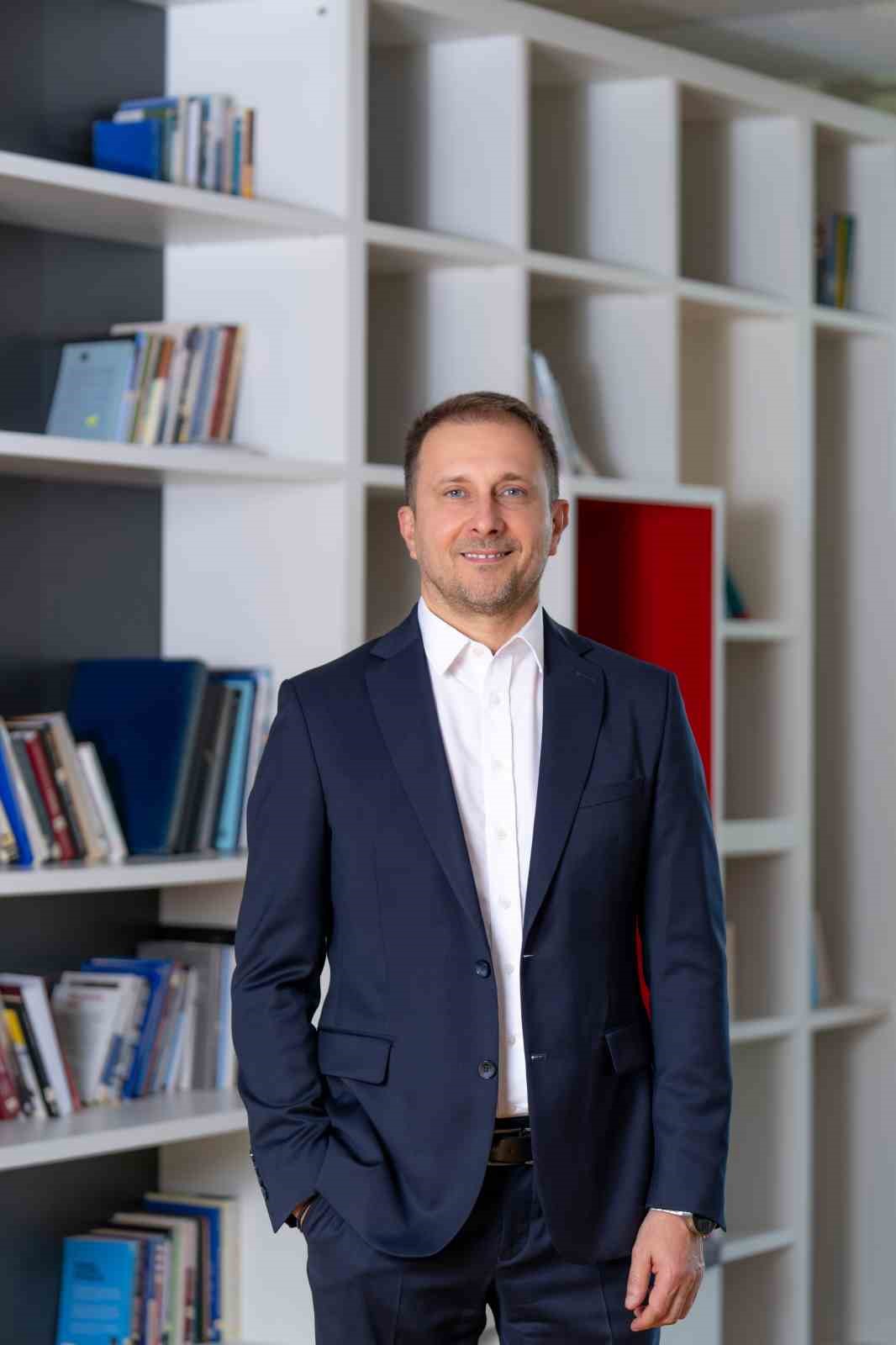 akbank-yapay-zeka-ile-internet-bankaciligi-gelistirme-surelerini-dakikalara-indiriyor