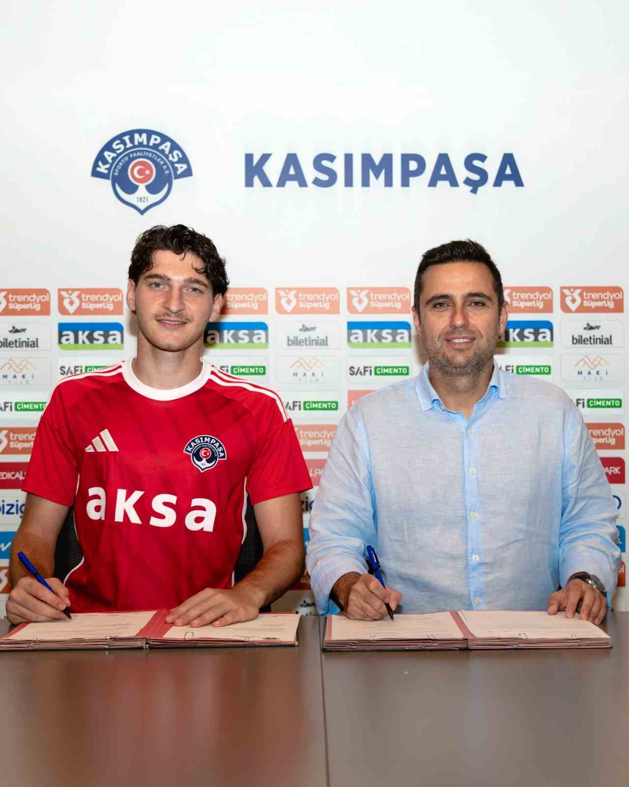 kasimpasa-muhammed-emin-bektas-i-kadrosuna-katti