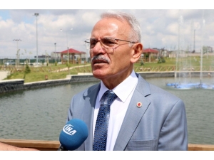 Rektör Karacabey, "Başarılı Ve Huzurlu Bir Eğitim, Öğretim Dönemi Geçirdik"