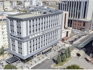 Sanko Üniversitesi’nde Mezuniyet Heyecanı