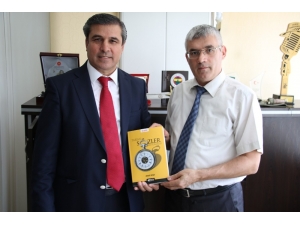 Eğitim Ve Davranış Bilimleri Ertan: "Cumhurbaşkanı Erdoğan Dünyada Beden Dilini En İyi Kullananlardan Biri"