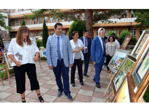 Psikiyatri Hastalarının El Emekleri Görücüye Çıktı