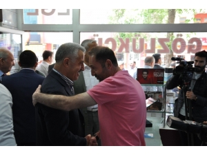 Bakan Arslan, Esnafı Ziyaret Etti