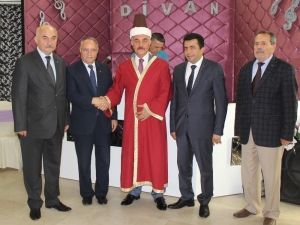 Bursalı Esnaflar Büyükataman’ı Siyasetin Ustası İlan Etti