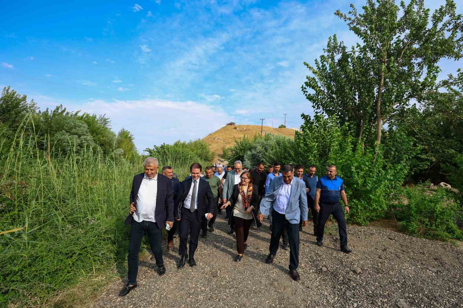 sahin-karkamis-kus-cenneti-nde-son-hazirliklari-inceledi