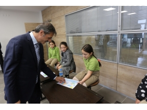 Minikler Geleceğe Serdivan Çocuk Akademisi’nde Hazırlanıyor