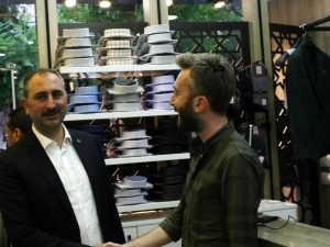 Adalet Bakanı Gül Kilis’te Esnafı Ziyaret Etti