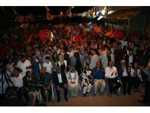 Adalet Bakanı Gül: “Apoletini Sökmek İstediğin Mehmetçiğimiz Gidiyor Kandil’e Sıkıysa Gel Apoletini Sök”