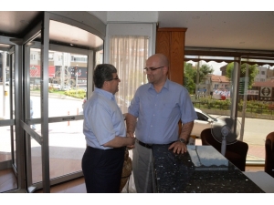 Başkan Can, Vatandaş Ve Esnafla Buluşmaya Devam Ediyor