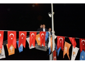 Bakan Fakıbaba Vince Çıkıp Bayrak Astı