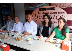 Ayan, "Milliyetçi Hareket Partisi En Başarılı Seçim Kampanyasını Yürütmüştür Ve Halkımızdan Yoğun Bir Teveccüh Almıştır"