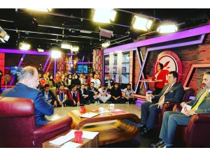 Gençler Sordu Başbakan Yardımcısı Akdağ Yanıtladı