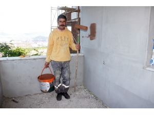 Gündüz İnşaatta, Gece Seçim Çalışmasında