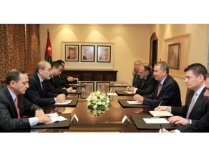 Ürdünlü Bakan Safadi, Abd Savunma Bakanlığı Müsteşarı Rood İle Görüştü