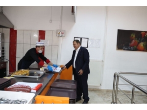 Bakan Eroğlu: “Türkiye’deki İşsizliğin Tamamı İş Beğenmeyenlerden Kaynaklanan İşsizlik”