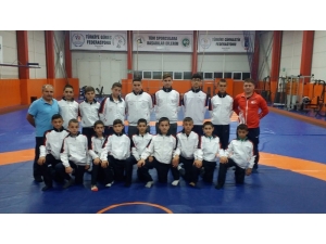 Minikler İzmir’de Düzce’yi Temsil Ediyor