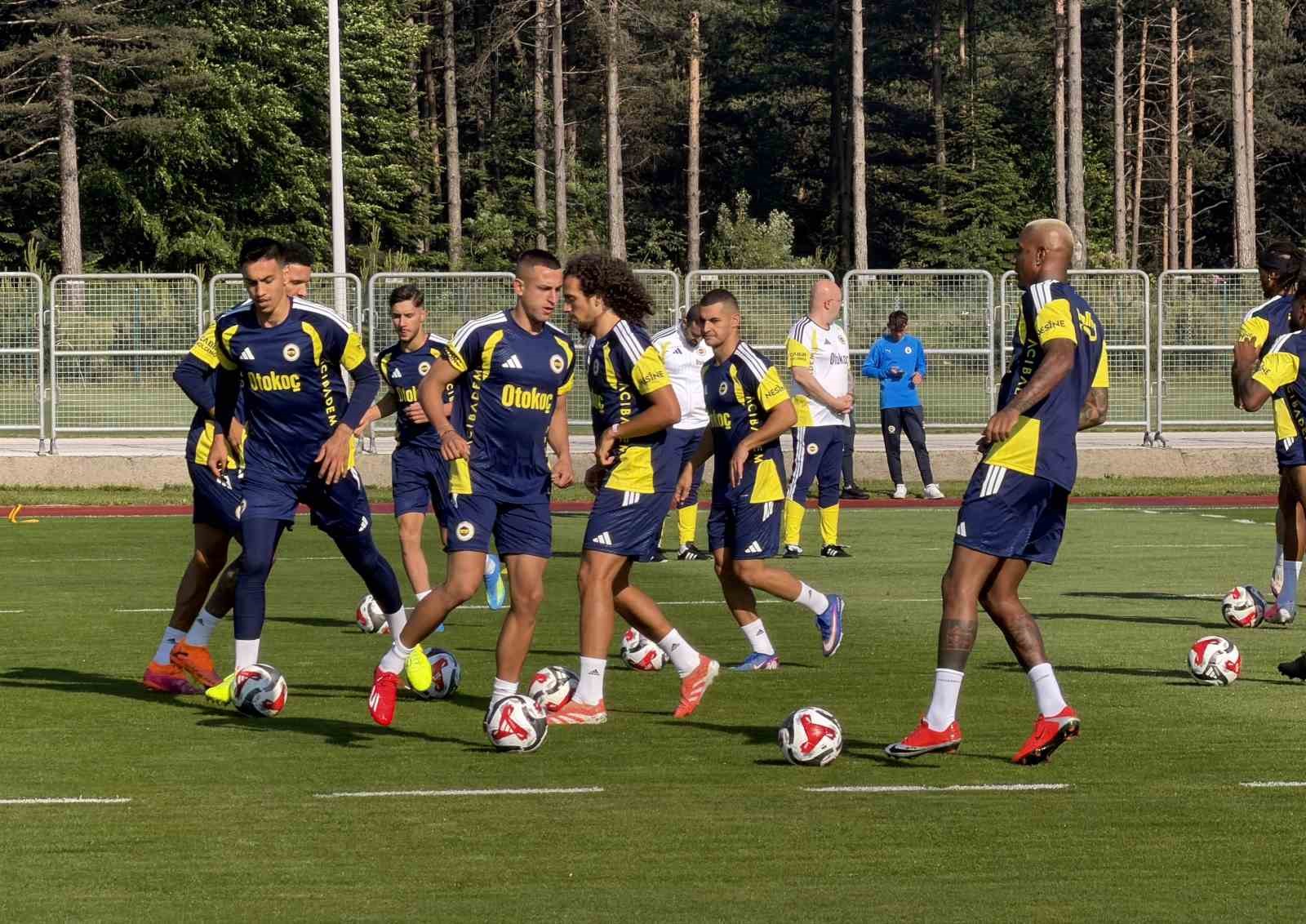 fenerbahce-de-kadro-avusturya-kampinda-sekillenecek