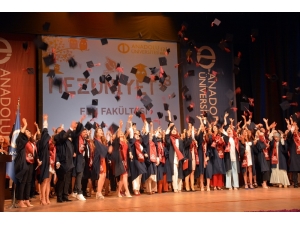 Fen Fakültesi’nde Mezuniyet Coşkusu