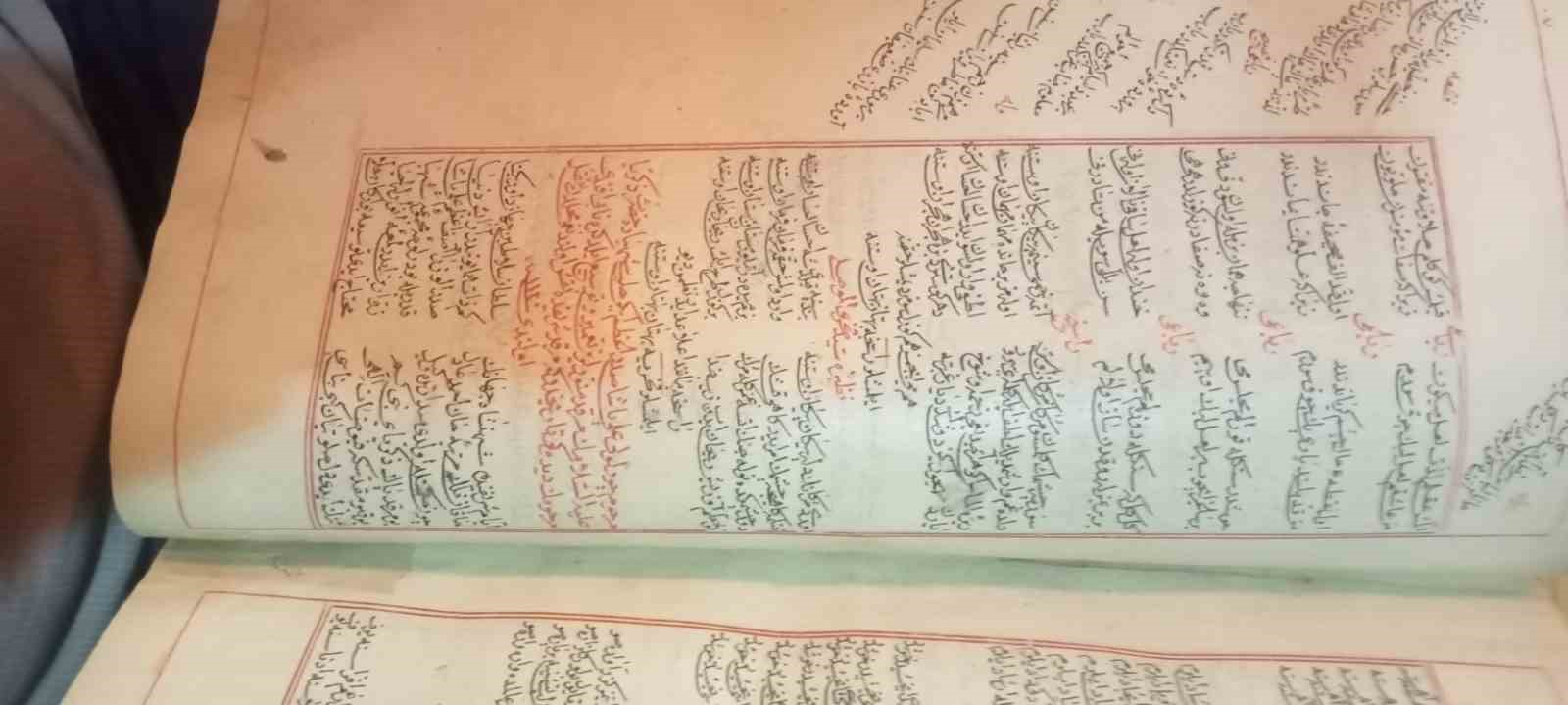 bir-sahafin-sessiz-misafiri-asirlik-nabi-divani-erzurum-da-kesfedildi