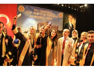 Dü’de Mezuniyet Coşkusu