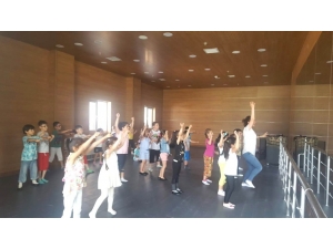 Yaz Ayında Eğitimler Sürüyor