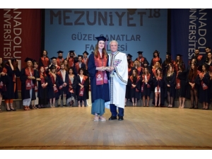 Güzel Sanatlar Fakültesi Mezunlarına Veda Etti