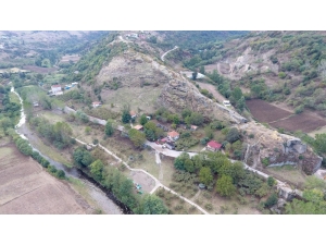 Tekkeköy Mağaraları Turist Çekiyor