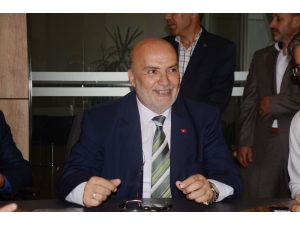 Yelis, Asansör Fabrikasını Ziyaret Etti