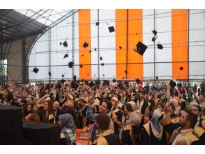 970 Öğrencinin Mutlu Günü