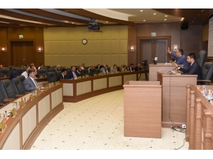 Büyükşehir Voleybolda Hedef Büyüttü